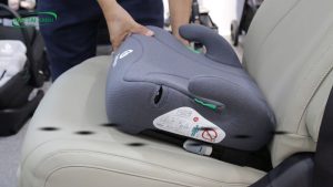 Ghế an toàn cho trẻ em trên ô tô điện