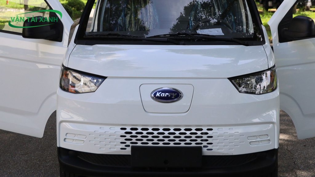 Vị Trí Đặt Cổng Sạc Trên Xe Van Điện