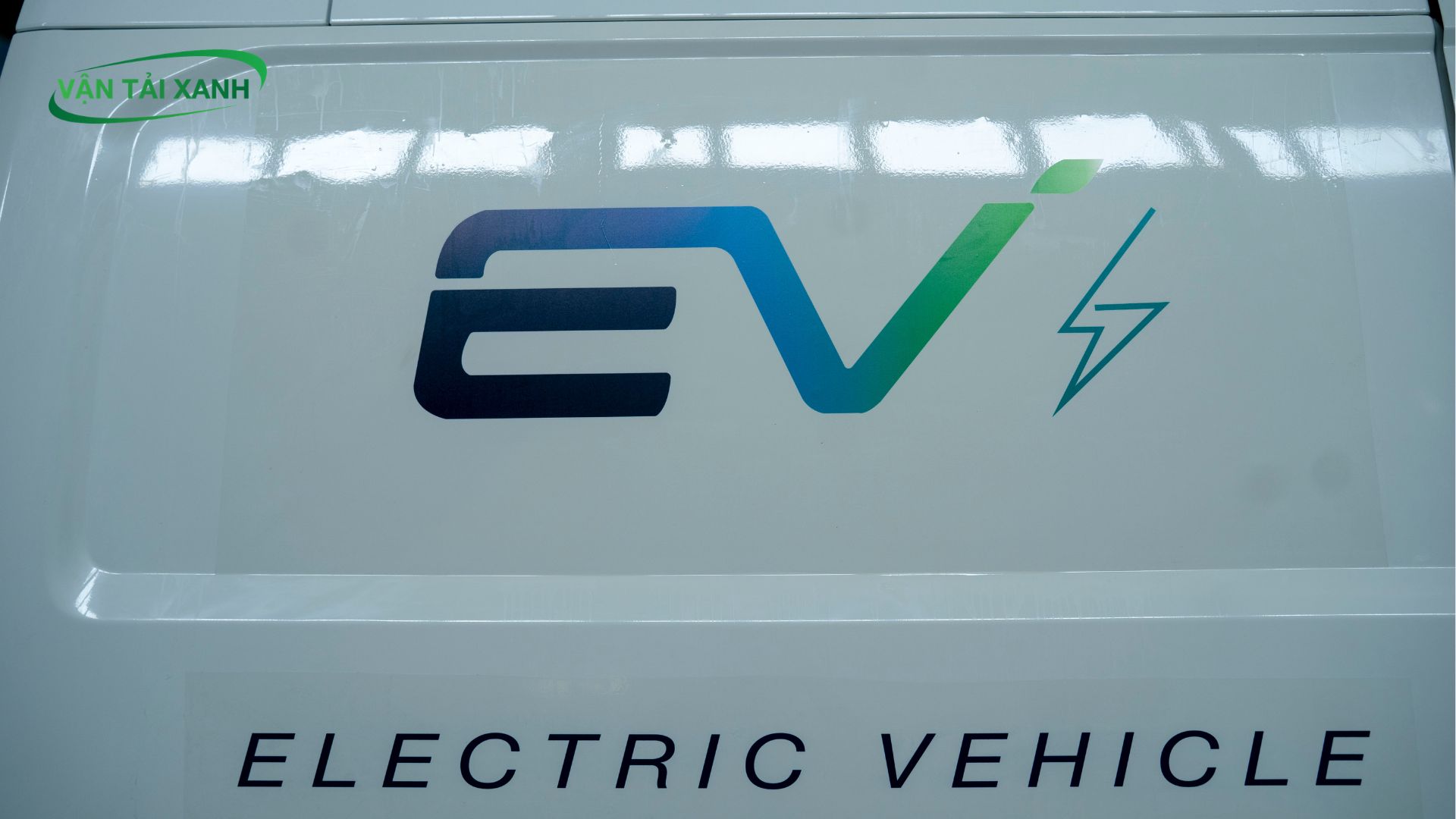 Xe tải điện và xe tải van điện Karry phiên bản thương mại sẵn sàng bàn giao khách hàng tại Việt Nam.