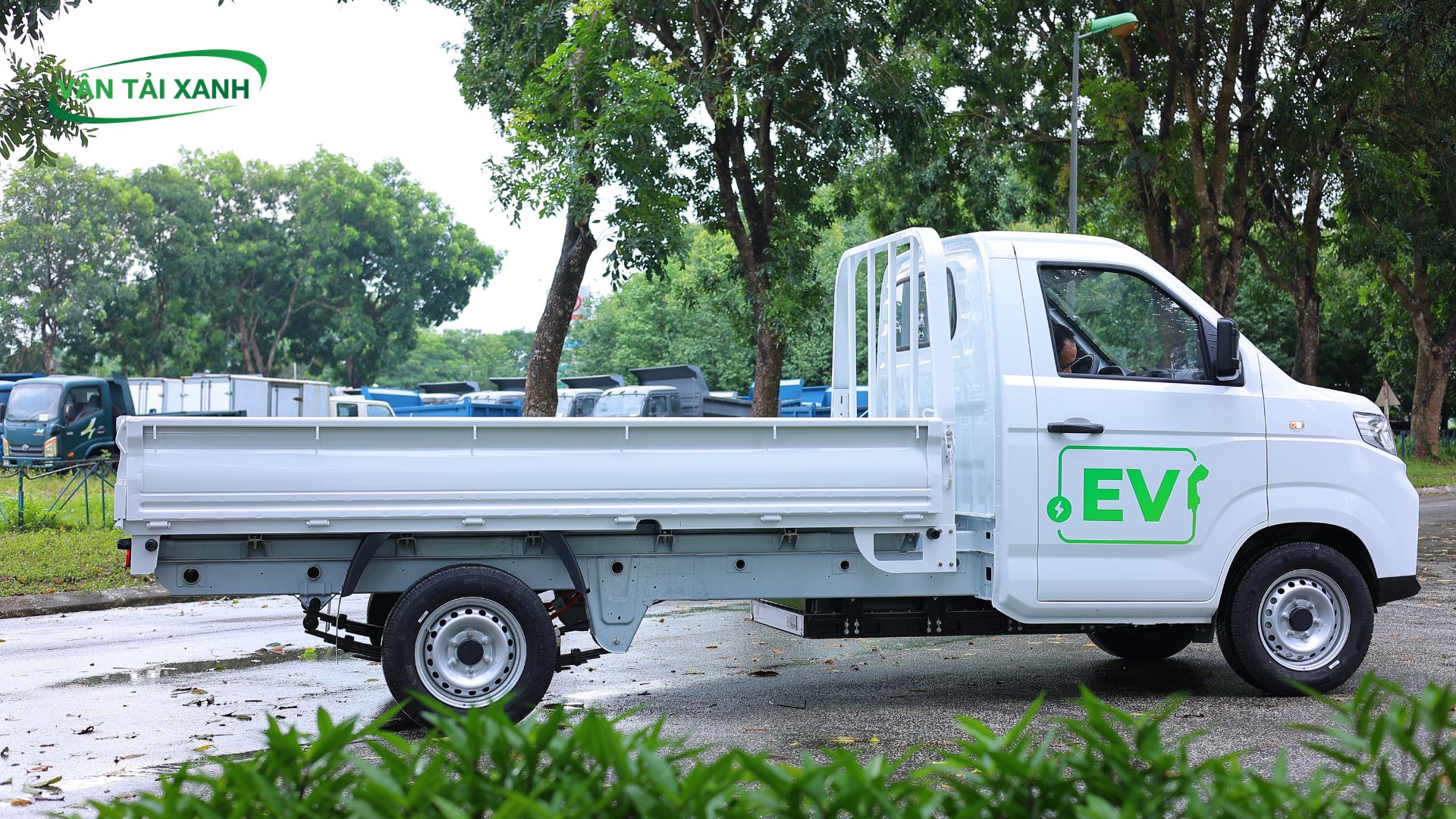 Xe Tải Điện X5 Tải Trọng 1,495 Kg