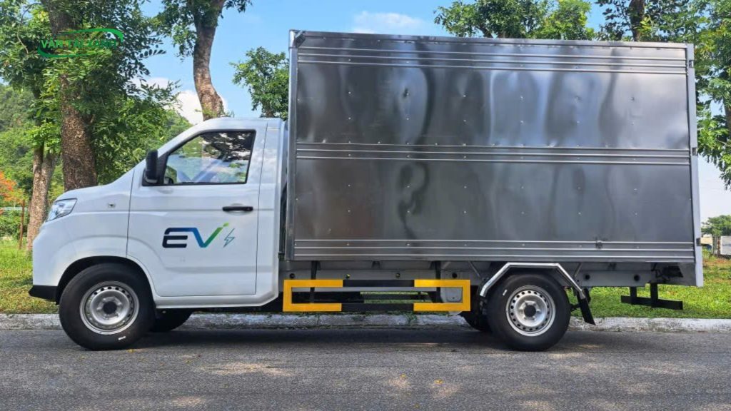 Xe X5 ra mắt vào hè 2026 với nhiều ưu đãi hấp dẫn.