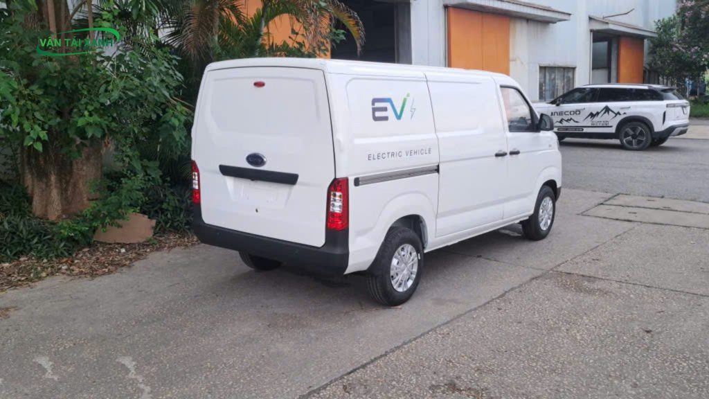 Xe Tải Van Điện E5 Ra Mắt 2026 Tại Việt Nam