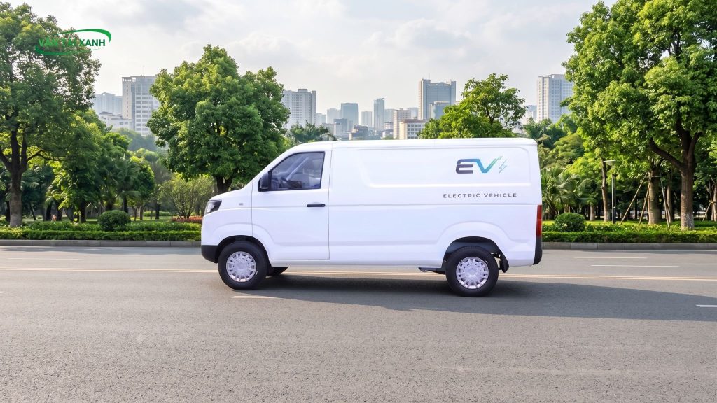 Xe van điện - Karry E5 phiên bản thương mại 2026